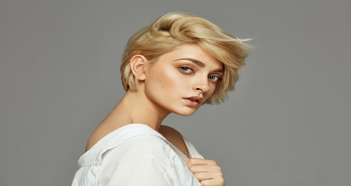 Cabelo Curto Loiro